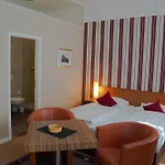 Apartmenthaus Gutenberg 78 Apart-hotel Potsdam