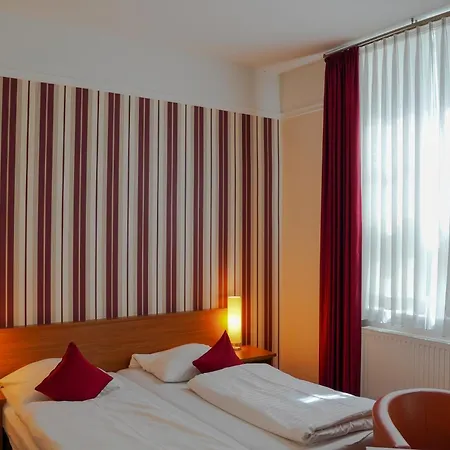 Апарт-отель Apartmenthaus Gutenberg 78 Потсдам